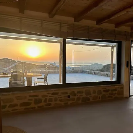 Of Delight And Serenity * Plaka (Naxos)